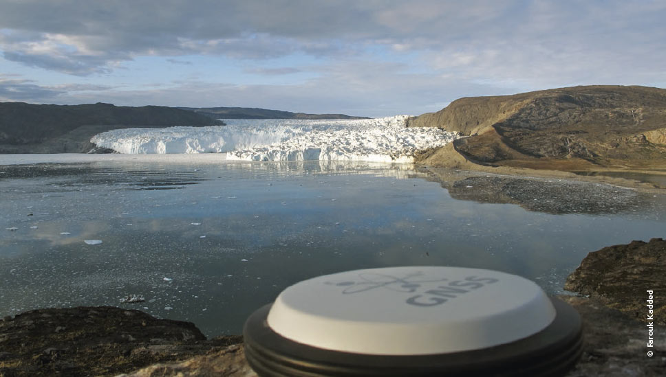 El glaciar en deshielo, Eqip Seria en Groenlandia se está desplazando con una rapidez alarmante.