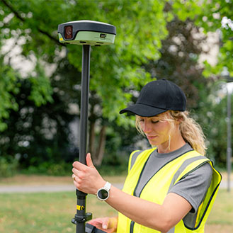 Trabajo de campo con el receptor GNSS Leica GS11