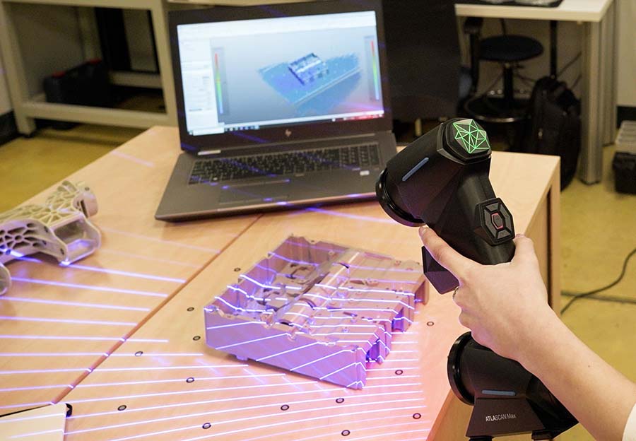 Escaneo 3D continuo y feedback visual con Hexagon ATLASCAN Max